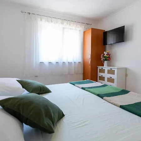 Cozy In With Wifi Ploce (Dubrovnik-Neretva)