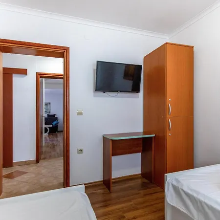 In With Wifi Apartment *