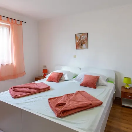 5 Bedroom Stunning In