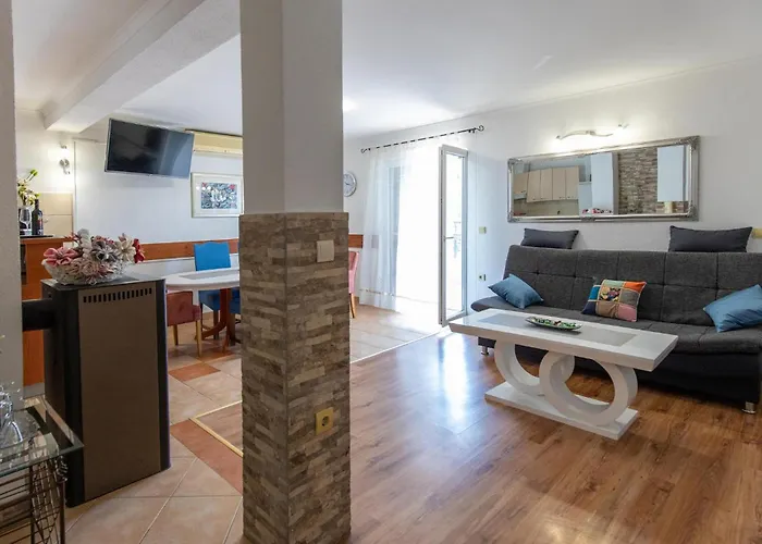 5 Bedroom Stunning In