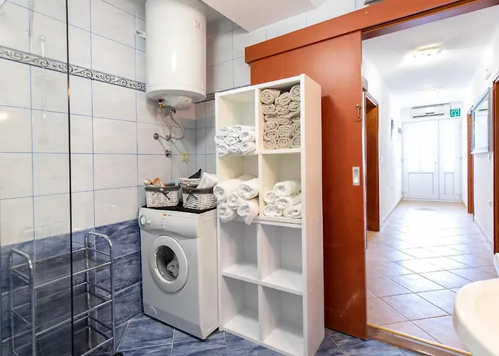 5 Bedroom Stunning In Ploce (Dubrovnik-Neretva)