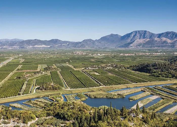 5 Bedroom Stunning In Apartment Ploce (Dubrovnik-Neretva)