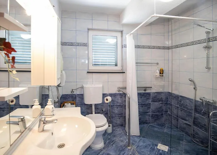 5 Bedroom Stunning In Ploce (Dubrovnik-Neretva)